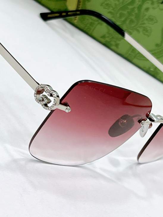 Picture of Gucci Sunglasses _SKUfw79164388fw